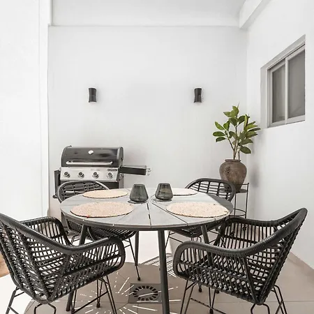 Garden 46b Walking Distance To Puerto Banus Appartamento
